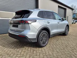 Volkswagen Tiguan - photo 5