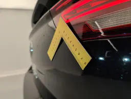 Volkswagen T-Roc - photo 18