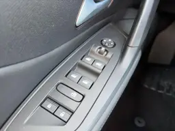 Peugeot 408 - photo 12