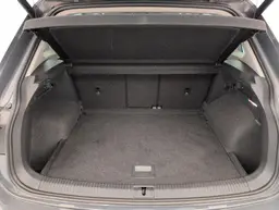 Volkswagen Tiguan - photo 11