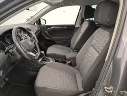 Volkswagen Tiguan - photo 16