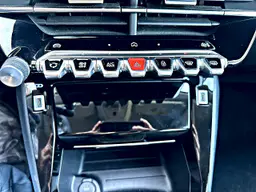 Peugeot 208 - photo 27