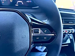 Peugeot 208 - photo 23