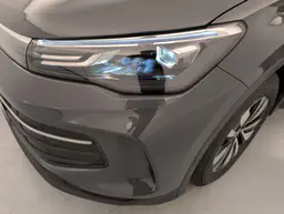 Volkswagen Tiguan - photo 23