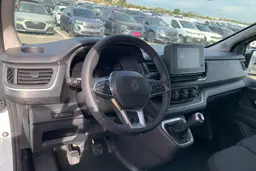 Renault Trafic - photo 13