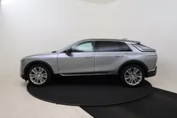 Cadillac Lyriq - photo 9