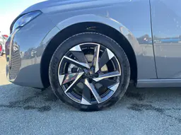 Peugeot 308 - photo 9