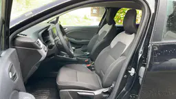 Renault Clio - photo 1